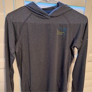 NWT Vineyard Vines Hooded shirt
